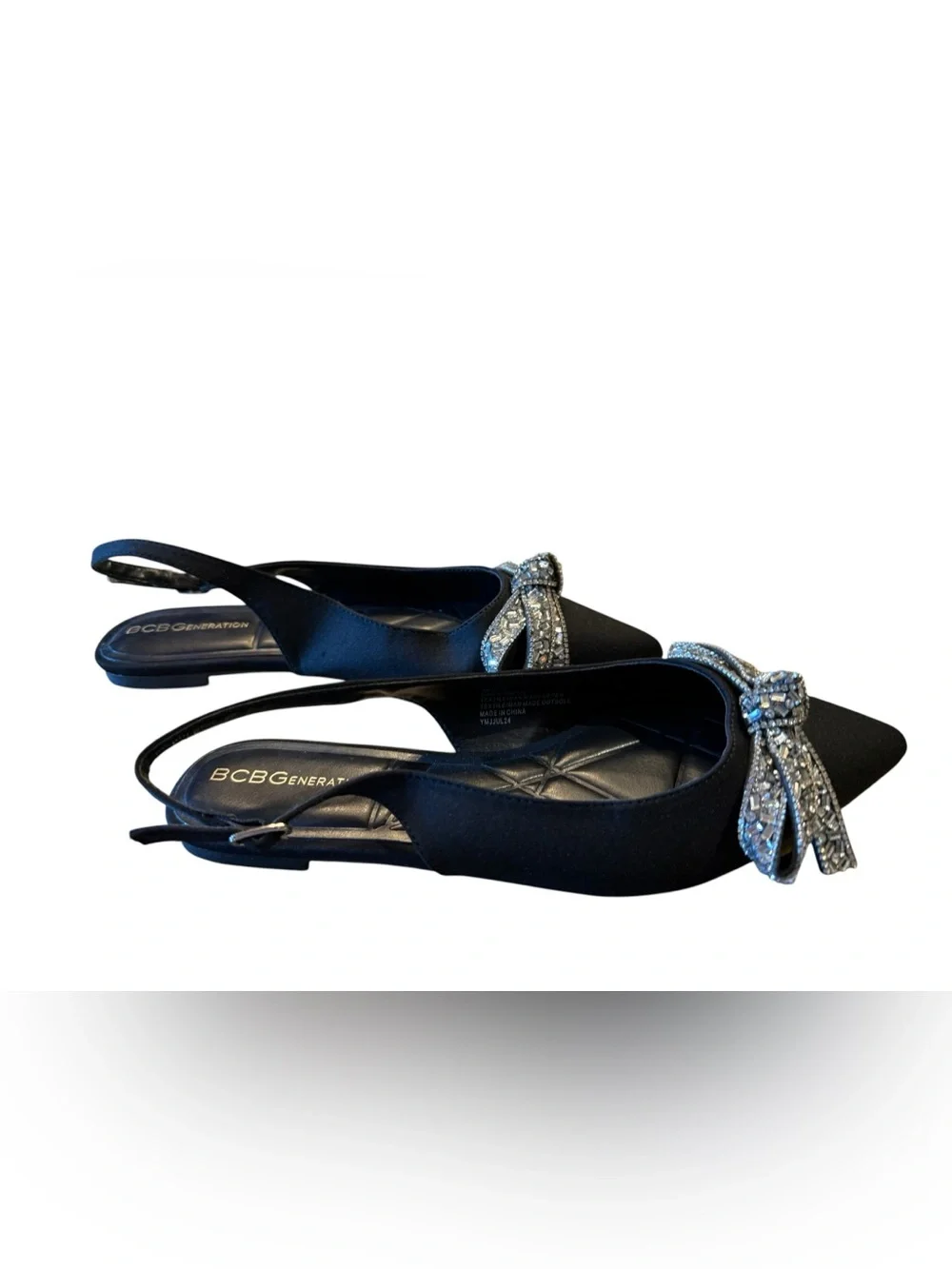 BCBGeneration Black Pointed Slingback Flats with Crystal Bow Womens Size 7 NWOT